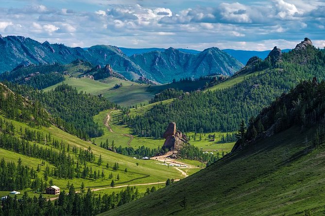 1 Day Coach Tour of Genghis Khan Statue Complex and Terelj National Park Including Lunch - Meeting a local nomad family
