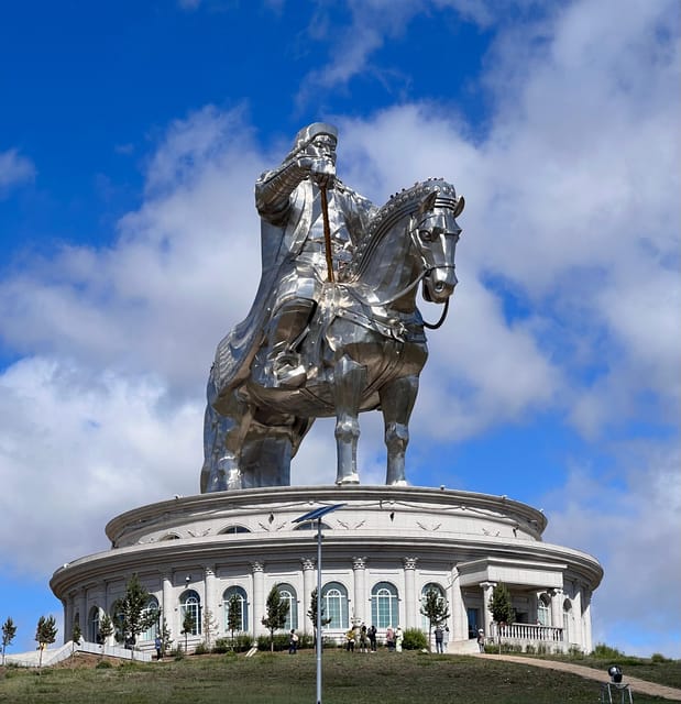 4 Day Best of Central Mongolia tour, Chinggis Khan statue - Who will enjoy this trip most