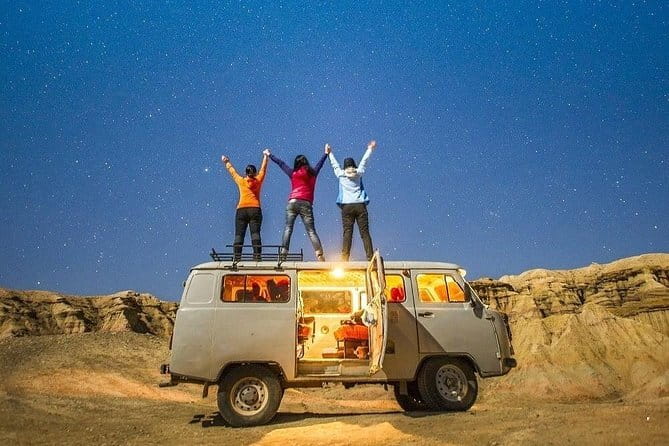 6 Days Color of Gobi Desert - Ger camps, meals, and daily comfort