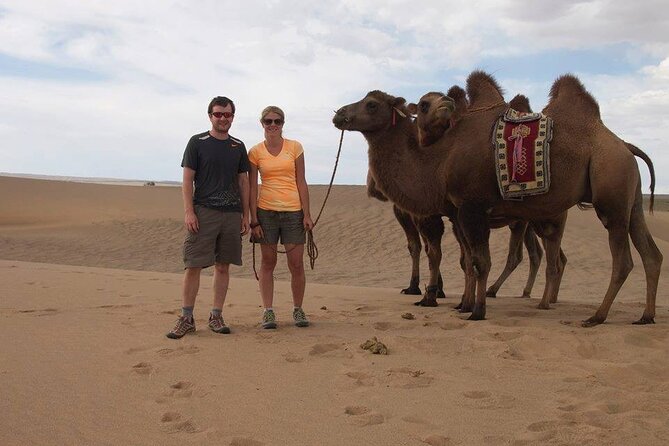 7 days Great Gobi Tour - Day 1: Granite country at Ikh Gazriin Chuluu