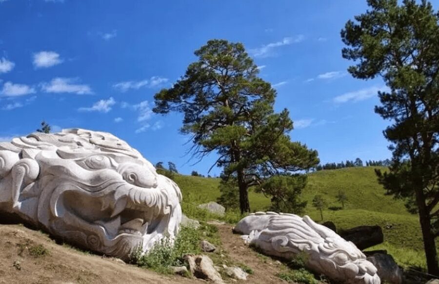 AGLAG BUTEEL MONASTERY: One Day Private Tour - The two-hour road trip into Töv