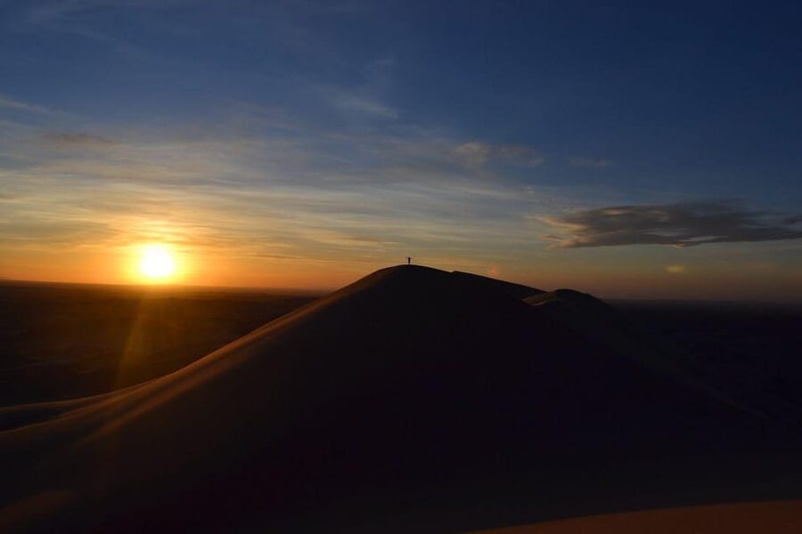Discover / 8 day Great Gobi and Central Mongolia - Day 2: The eroded cliffs of White Stupa