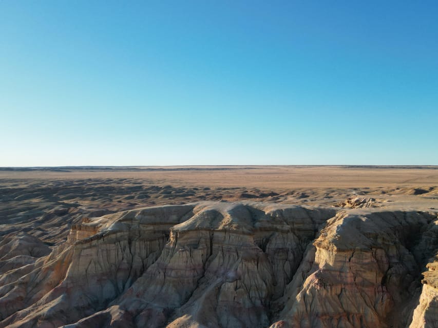 Discover / 8 day Great Gobi and Central Mongolia - Day 3: Walking into Yol Valley