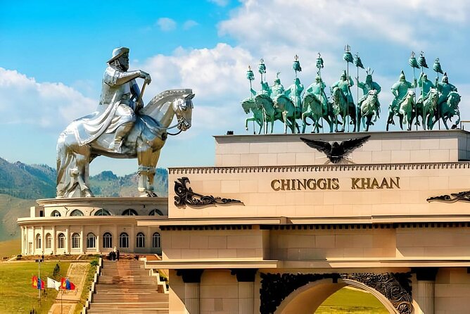 From Ulaanbaatar: Chinggis Khaan Statue and Turtle Rock Day Tour - Turtle Rock, the day’s most memorable natural sight