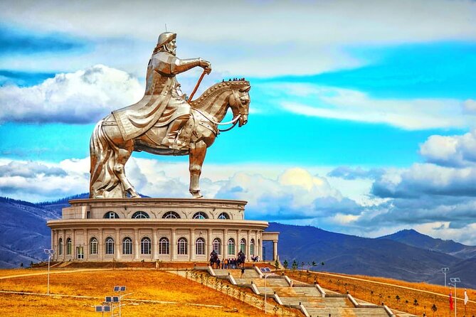 From Ulaanbaatar: Chinggis Khaan Statue and Turtle Rock Day Tour - Guides, language, and the importance of confirmation