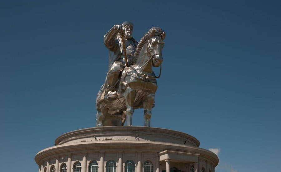 Horseback Riding Tour to Turtle Rock & Aryabal - Aryabal Meditation Temple adds a quieter stop