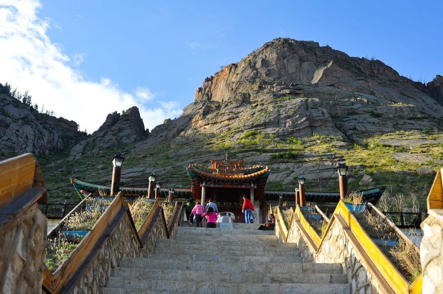 Mongolia: Genghis Khan Day Tour with Terelj National Park - Who should book this day trip