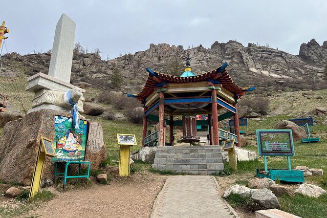 Private Jeep Tour to Chinggis Khaan Statue & Terelj N.P - Why the private vehicle matters