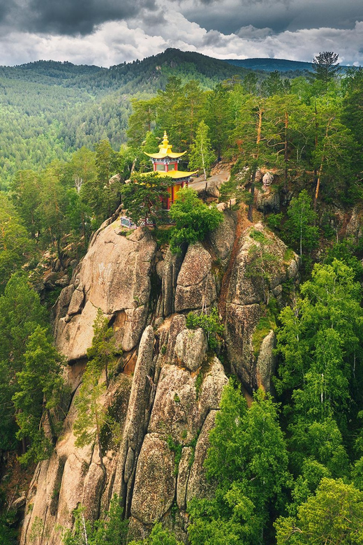 Sacred Landscapes: Exploring Aglag Buteel - A realistic day-by-day flow