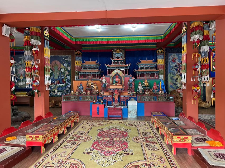 Sacred Landscapes: Exploring Aglag Buteel - The guide can shape the entire day